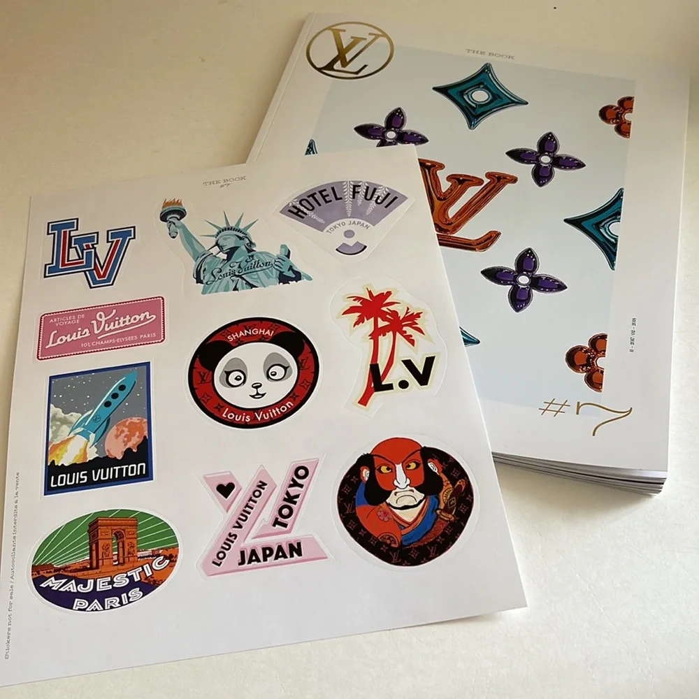 Louis Vuitton Book#7 with Stickers -RARE - Picture 5 of 7